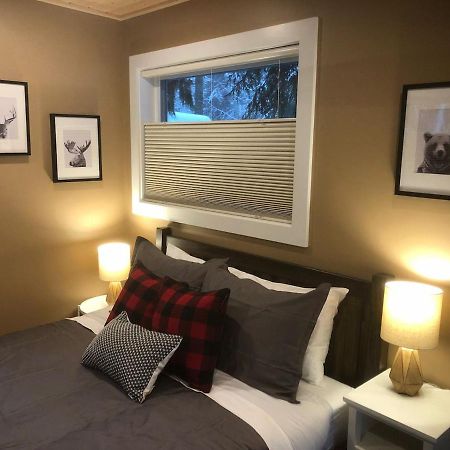 Revelstoke Rv & Cabin Resort Buitenkant foto