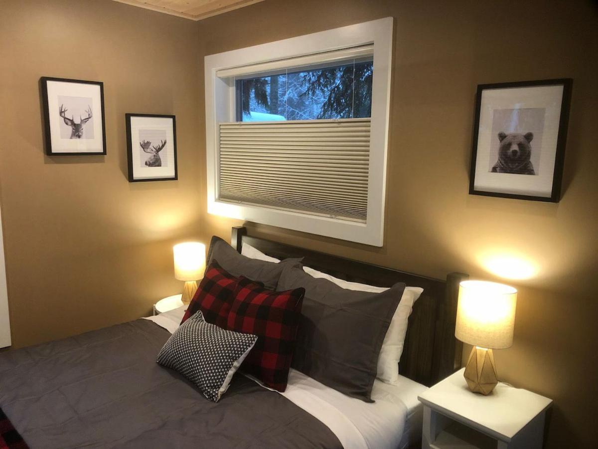 Revelstoke Rv & Cabin Resort Buitenkant foto